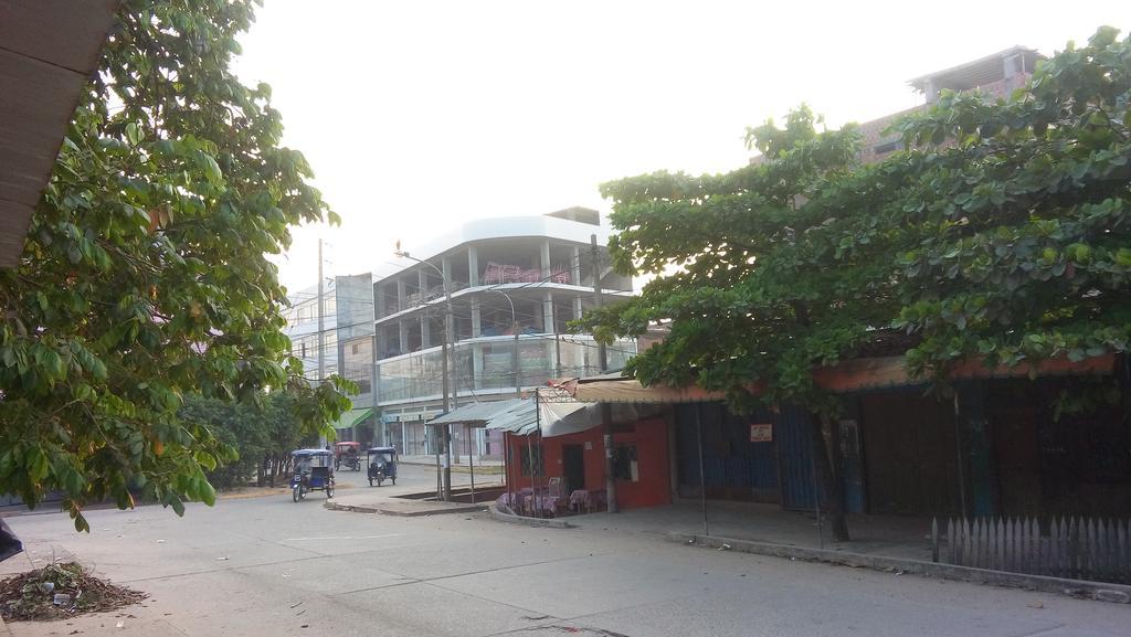Hospedaje Independencia بوكالبا المظهر الخارجي الصورة